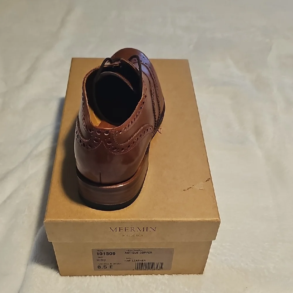 Classic Men's Brown Wingtip Oxford Dress Shoes